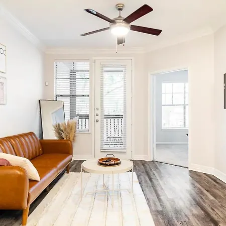 Beautiful Paris Themed Apartment
